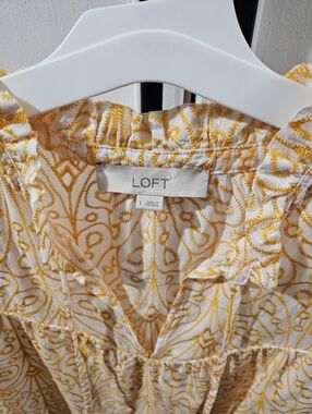 LOFT White Top with Peachy/orange Embroidered Paisley Motif